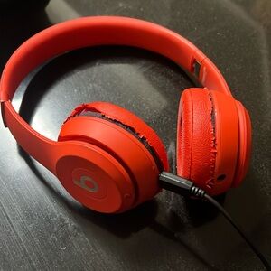Beats Solo 3 Red